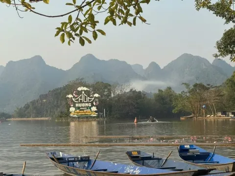 Camera AI sẽ lắp đặt tại chùa Hương để giám sát an ninh, trật tự, văn minh lễ hội