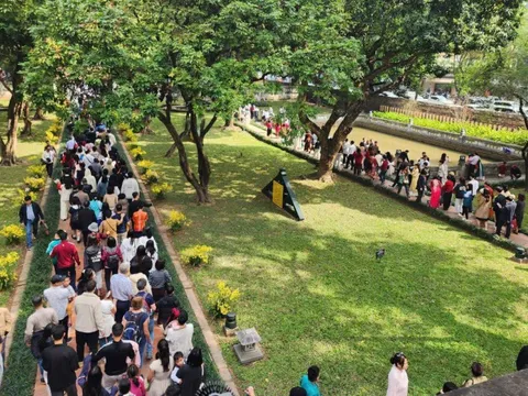 Du lịch Hà Nội 'bội thu' ngay từ đầu năm Bính Ngọ 2026