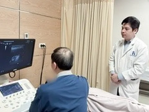 Vỡ túi ngực cả năm mà không hay biết, bác sĩ cảnh báo biến chứng âm thầm