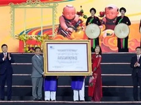 Đón nhận Bằng UNESCO ghi danh Nghề làm tranh dân gian Đông Hồ