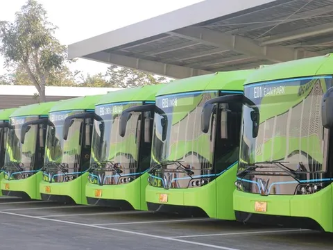 Từ hôm nay, 1/4, Hà Nội vận hành thêm 10 tuyến xe buýt điện