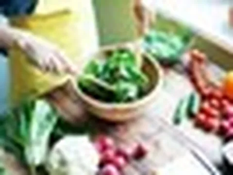 Ăn rau nhưng bỏ quên điều quan trọng này, bảo sao bụng ì ạch khó chịu, táo bón kéo dài