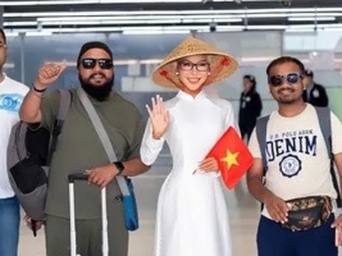 Mang áo dài, nón lá đến Thái Lan, Vân Phạm và hành trình tại Mrs Tourism Queen International 2026
