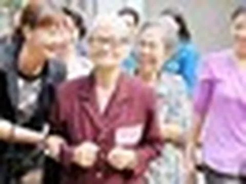 Tin rất vui: Từ đúng hôm nay 6/6, người trên 60 tuổi trên cả nước được giảm giá thêm 1 dịch vụ