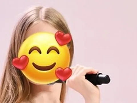 Chỉ 5 từ " “Ai cơ ạ? Xin lỗi?”, con gái tỷ phú này đã "tố cáo" mối quan hệ với cha mình: Khi tiền nhiều cũng bất lực!