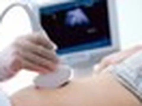 Dị tật thai nhi nặng: Đình chỉ thai kỳ là nhân văn hay tội ác?