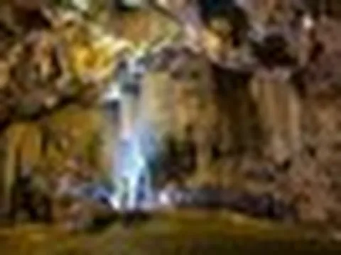 Phát hiện hang động mới, được xem là 'cung điện thạch nhũ' ở Phong Nha - Kẻ Bàng