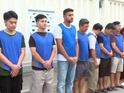 Công an thông tin về ‘mánh khóe’ buôn lậu 28.000 viên kim cương qua đường hàng không