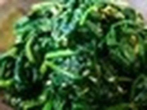 Đột quỵ rất "sợ" loại rau giá rẻ chợ Việt bán đầy, nhiều gia đình dùng thường xuyên mà không biết