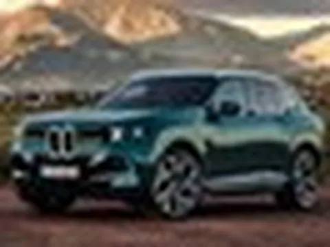 Bán 'lạc' kiểu BMW: Bắt khách hàng mua ốp đá nội thất với giá gần 30 triệu đồng để nhận xe sớm