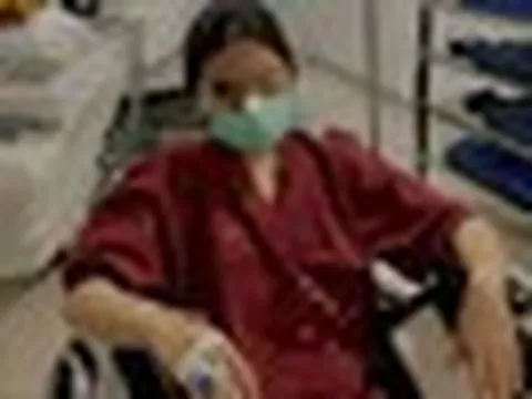 Người phụ nữ 27 tuổi xương đã yếu như ngoài 80: Gãy xương ngực và xương thắt lưng vì ngó lơ 3 thứ