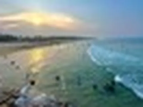 Bãi biển miền Trung liên tiếp xảy ra sự cố với người dân chỉ trong 2 ngày, chuyên gia cảnh báo nóng