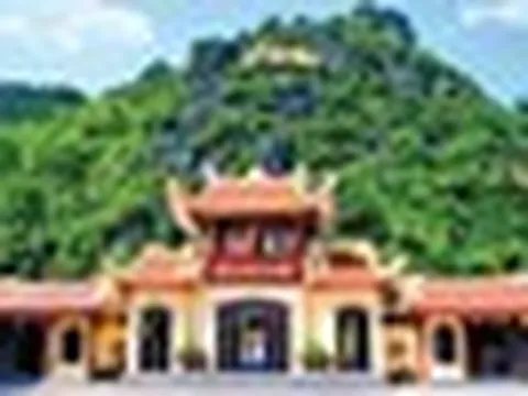 Cảnh báo người dân, du khách khi đến đền, chùa, di tích: Trả 20.000d nhưng vé chỉ ghi 10.000d