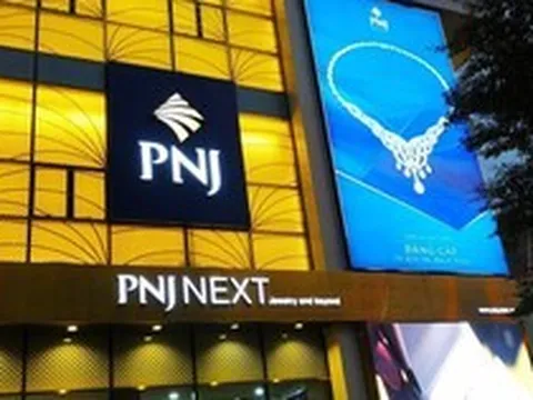 Biến lớn tại PNJ: Hơn 1.270 tỷ đồng được vung ra, ai đang giải cứu?