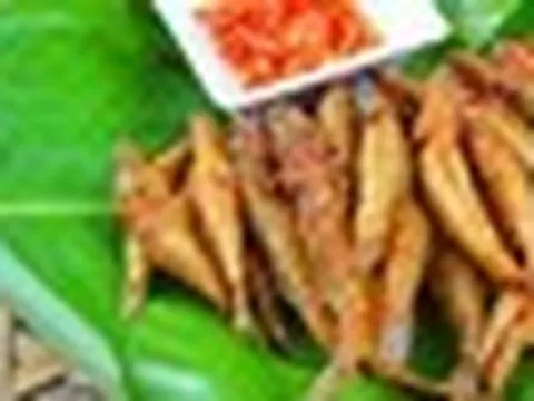 Chỉ khác 1 bước trước khi chiên cá, thành phẩm giòn lâu mà không bắn dầu