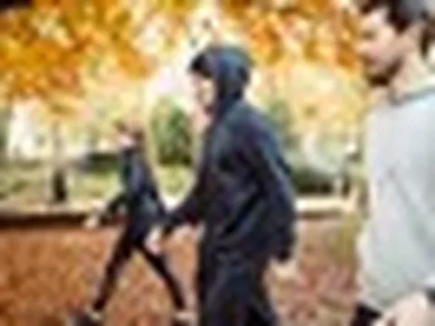 3 cách biến đi bộ thành bài tập đốt mỡ hiệu quả hơn: Không cần đến phòng gym