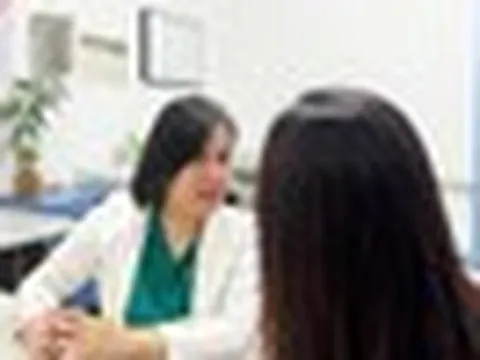 20 năm không mặc được quần áo mình thích, người phụ nữ vỡ òa sau ca phẫu thuật
