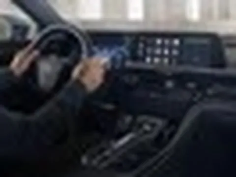 Toyota Crown 2027 ra mắt, nâng cấp hybrid và thêm loạt công nghệ