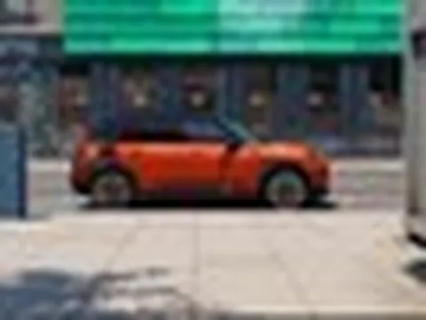 Tin xe 26/7: MINI Aceman giá 2,419 tỷ, Sequoia thêm bản Trailhunter