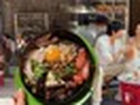 Ẩm thực Việt đang làm khuynh đảo nước Mỹ: Liều thuốc giảm đau cho chứng nhớ nhà vô tình khiến khách Tây xếp hàng mê mẩn