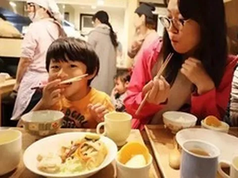 4 hành vi vạch trần một đứa trẻ có EQ siêu thấp, nếu không sửa đổi thì đời sống trong tương lai khó thuận lợi!