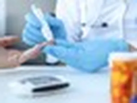 5 dấu hiệu ở miệng cảnh báo đái tháo đường: Dấu hiệu số 2 gặp ở 49% người bệnh