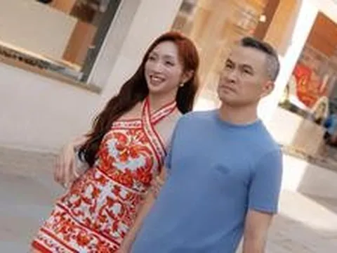 Tuổi 53 của nam nghệ sĩ Việt bị soi mặt như cáu khi xuất hiện bên vợ: Là giám đốc, siêu giàu
