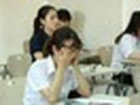 Nữ sinh 16 tuổi mất ngủ vì những lo lắng sau kỳ thi vào lớp 10