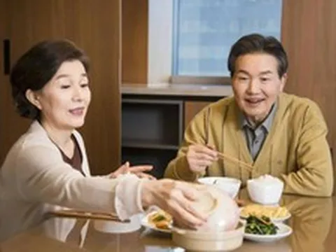 Ăn sáng kiểu này mấy chục năm, sao thận lại có vấn đề?: 4 thói quen nhiều người trung niên đang mắc phải