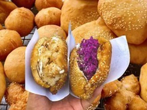 Vì sao gọi là bánh tiêu dù chẳng hề có hạt tiêu nào?