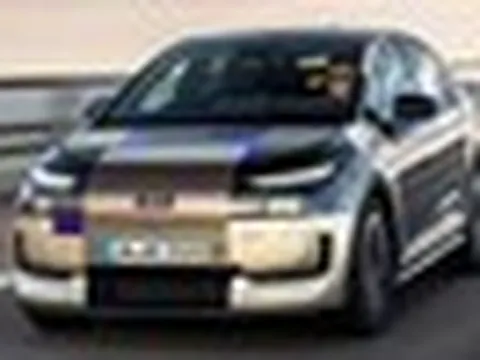 Tin xe 13/8: Audi A2 e-tron chạy 450 km/lần sạc, Jetta M6 cấu hình độc lạ
