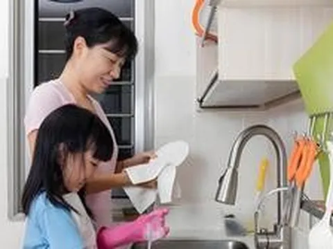 Thứ nhiều cha mẹ Việt vô tình lấy mất của con, người Do Thái lại cố giữ bằng được