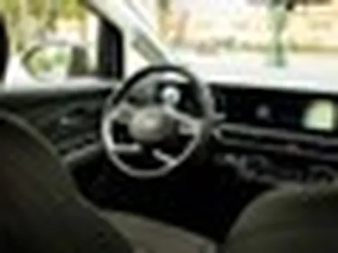 2 mẫu xe của cùng một hãng ưu đãi hàng trăm triệu: Có mẫu ngang cỡ Xpander, bảo hành gần một thập kỷ