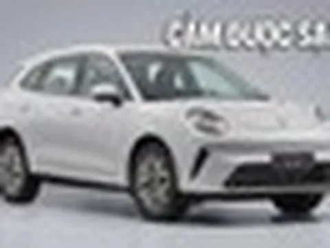 Mẫu SUV ngang cỡ Honda CR-V sắp bán ở Việt Nam này lộ thông tin bản PHEV mới: Kết hợp máy xăng 1.5L turbo, pin chung hãng làm cho VinFast