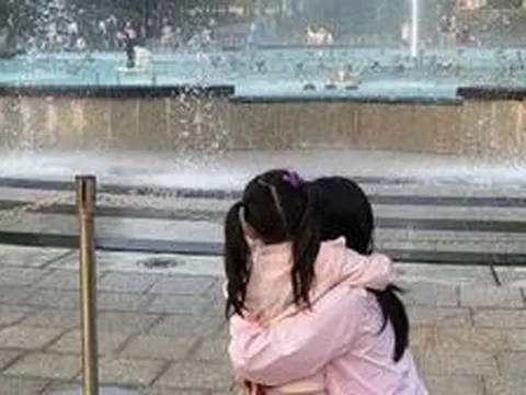 4 khoảnh khắc giúp trẻ cảm nhận được tình yêu thương: Chỉ cần 2 thôi là bố mẹ đã làm rất tốt rồi