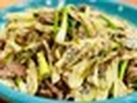 Ngày càng nhiều người tử vong vì suy thận, bác sĩ khuyên: Chớ dại ăn nhiều 5 loại rau này!