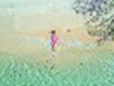 Vượt Phuket và Hawaii, một bãi biển Việt Nam bất ngờ lọt top 12 đẹp nhất thế giới