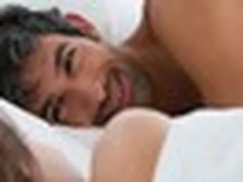 Người đàn ông khỏe “chuyện chăn gối” thường có 3 đặc điểm này trên cơ thể