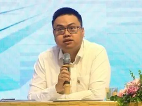 Hóa chất Đức Giang thay loạt lãnh đạo: Tổng giám đốc mới sinh năm 1988, con rể ông Đào Hữu Huyền làm Phó TGĐ