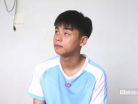 Xa mẹ từ 2 tuổi, cậu học trò nghèo vượt khó chạm cánh cửa Học viện Chính trị