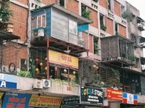 Một quán cà phê 'thời bao cấp' có tiếng ở Hà Nội thông báo đóng cửa sau 10 năm hoạt động