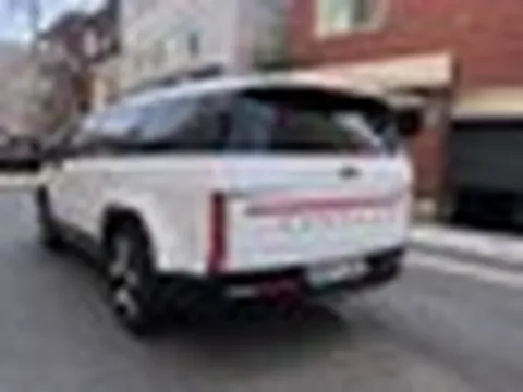 Hyundai Santa Fe mới lộ diện chi tiết phần đuôi, thiết kế không còn gây tranh cãi