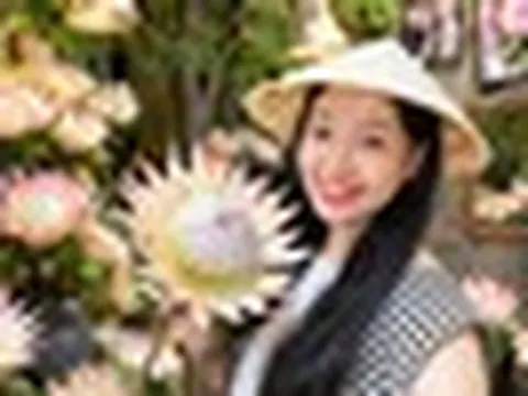"Thảo đường hoàng đế" là hoa gì mà giá tới 1,5 triệu đồng/bông, khiến giới trẻ rần rần xếp hàng check-in?