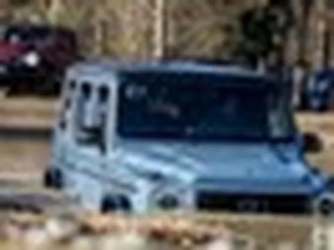 Mercedes-Benz đăng ký sáng chế SUV địa hình có thể nổi trên mặt nước