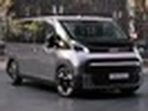 Tin xe 16/9: Kia PV7 ra mắt với tầm vận hành 460 km, sạc 10-80% trong 25 phút