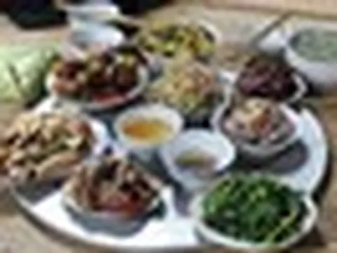 Lời khuyên cho những gia đình dùng chiếu ngồi ăn cơm