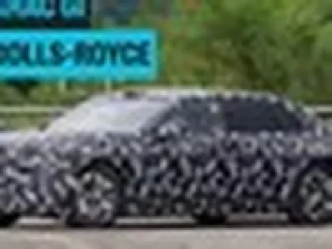 Cận cảnh sedan siêu sang của BYD đấu Rolls-Royce Phantom, dễ ra mắt vào năm sau
