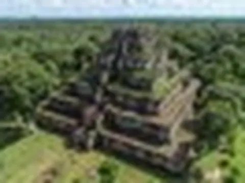 Phát hiện "kim tự tháp" 7 tầng giữa rừng ở nước láng giềng Việt Nam, cao gần 40 m và hơn 1.000 năm tuổi