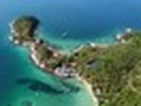 Phát hiện "đảo cá voi" ngoài đời thật ở biển miền Trung Việt Nam: Rộng 40 ha, không có người dân sống thường trú, từng được Forbes vinh danh trong danh sách "nhất thế giới"