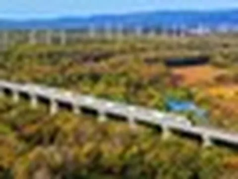 Hàng xóm Việt Nam chính thức vận hành tuyến đường sắt cao tốc dài 318 km: chạy qua vùng đất đóng băng vĩnh cửu, chịu lạnh tới -40°C